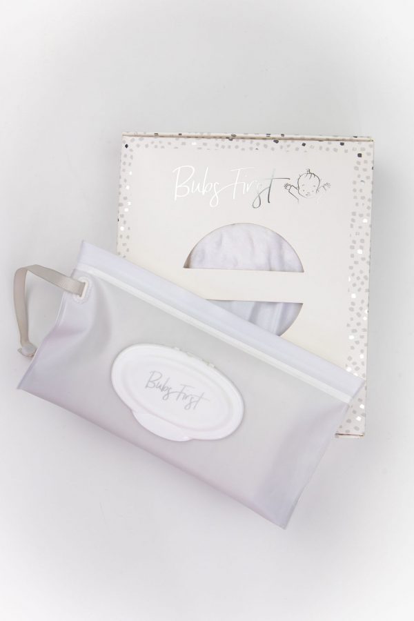 Baby essentials wipes case – perfect for nappy changes and travel!